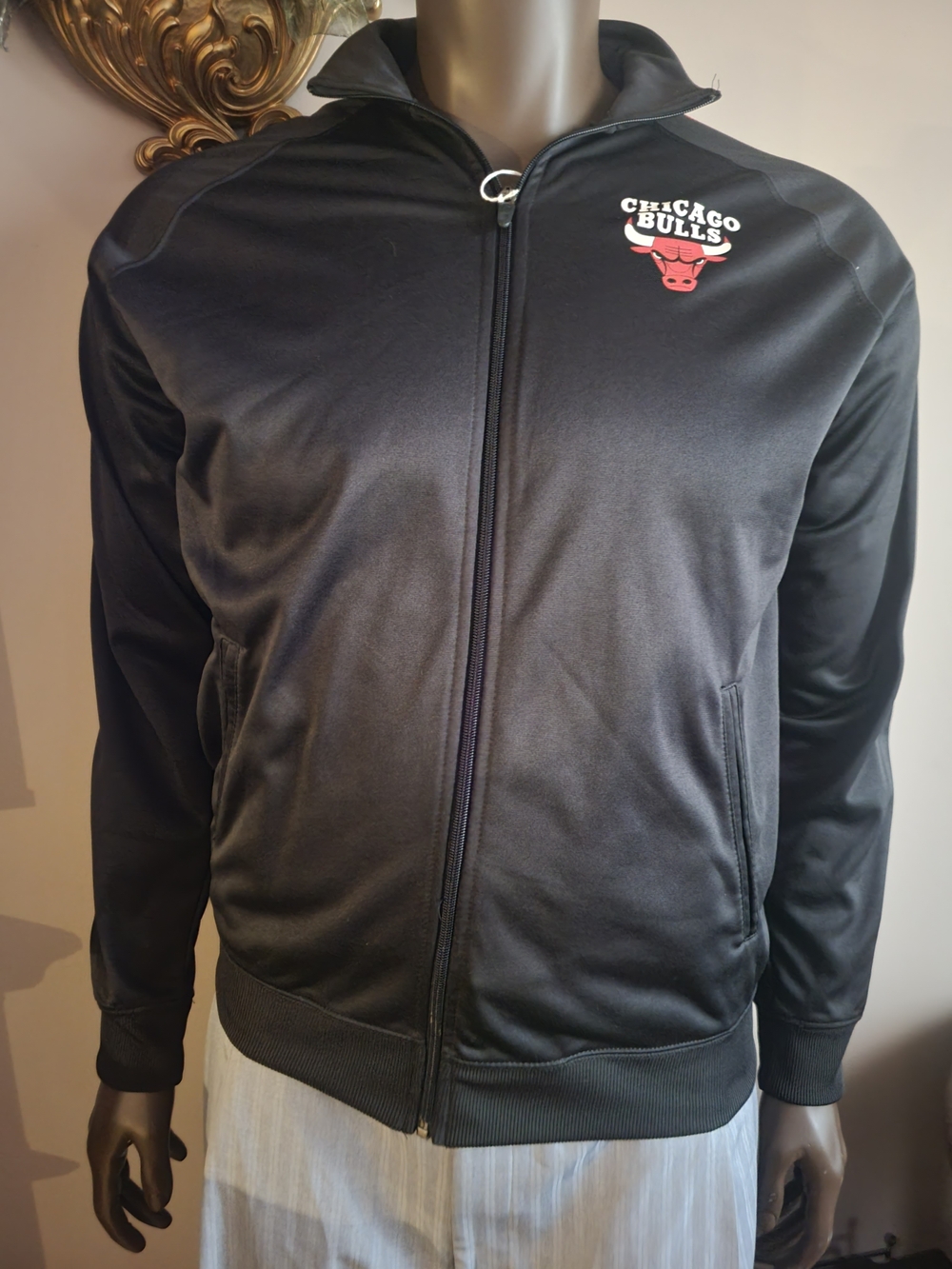 NBA Chicago Bulls Black Full-Zip Bomber Jacket with Red Logo